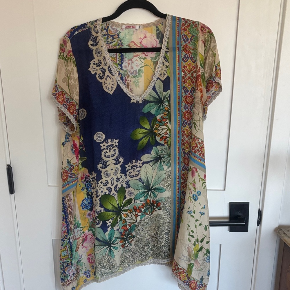 Johnny Was Multicolor Floral V-Neck Tunic